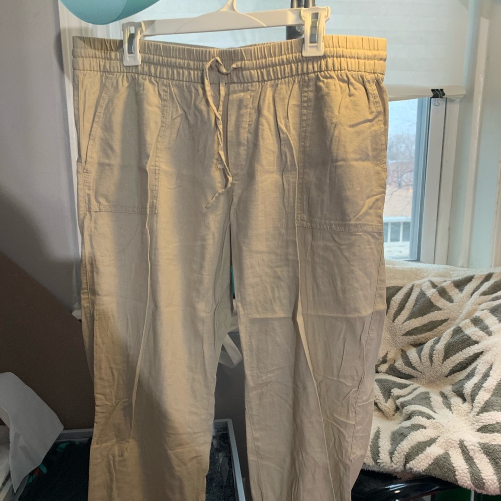 NWT Old Navy Cropped pants
